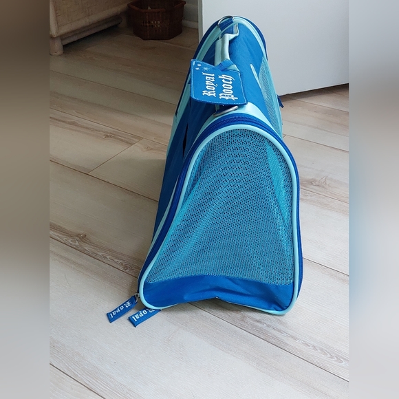 Royal Pooch Pet Carrier - Picture 7 of 11